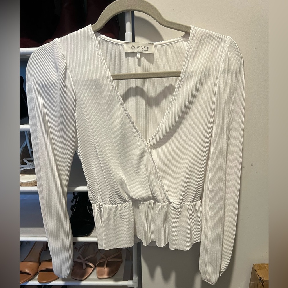 WAYF Cream V-Neck Blouse
